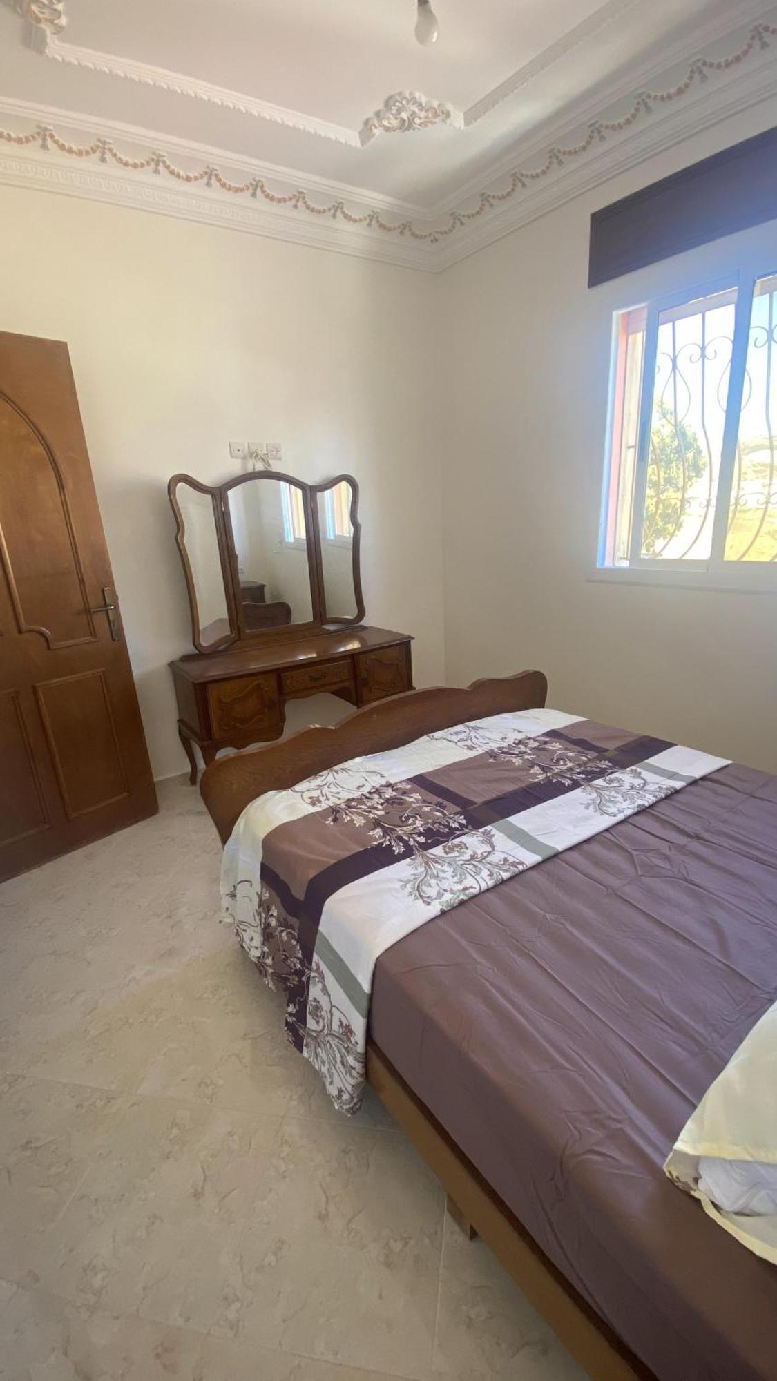 Big Appartement In Ksar Sgher And Close Ksar es Sghir Exterior photo